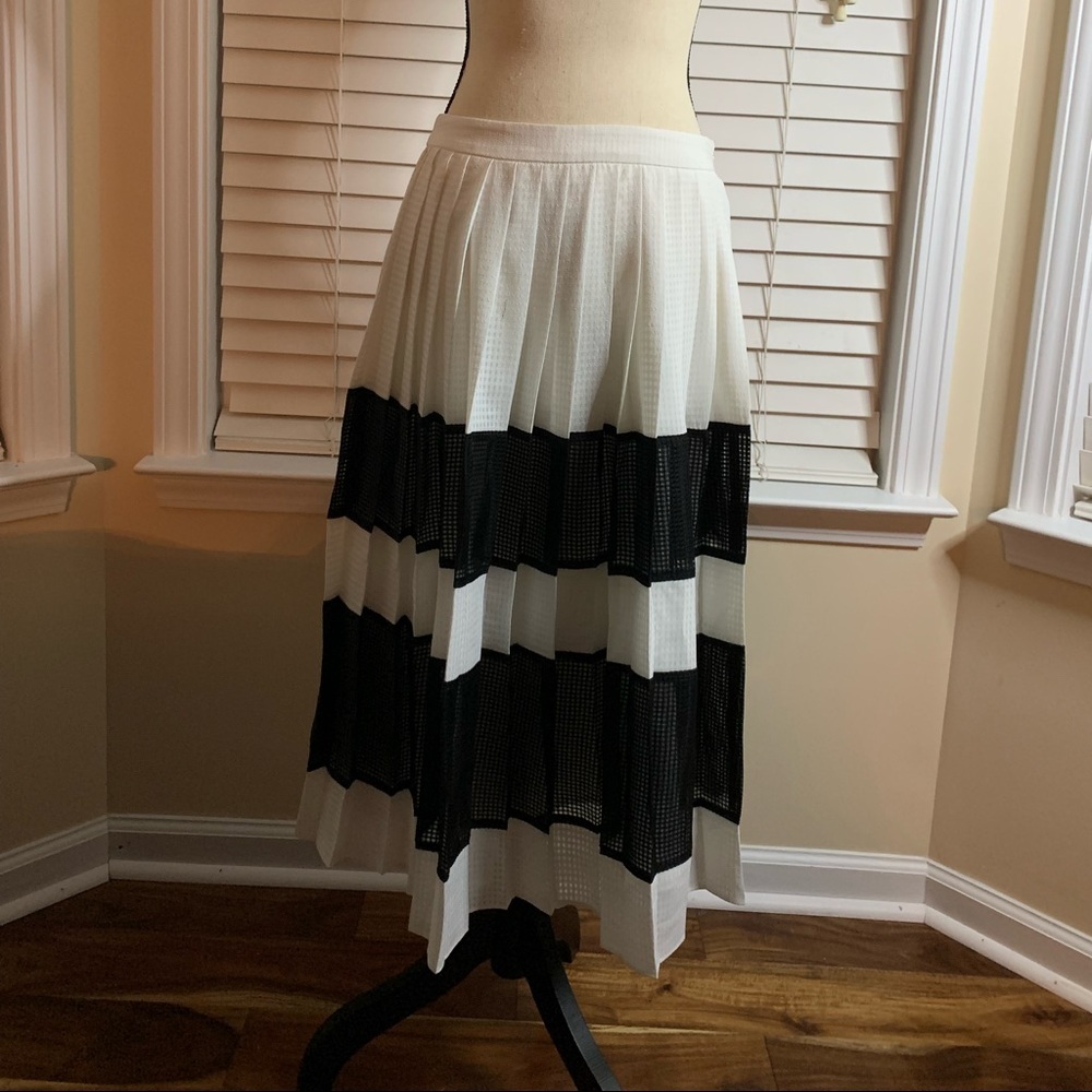 NEW Banana Republic Skirt